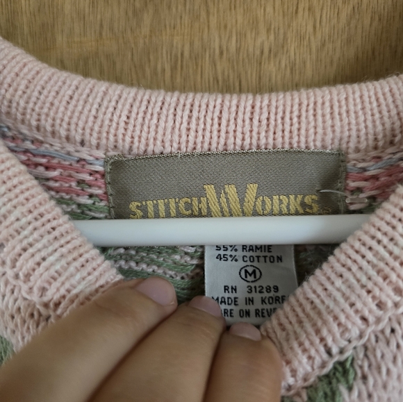 Vintage 1980s short sleeve sweater, with tags - Picture 9 of 13